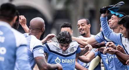 Marcelo Fernandes aguarda Dodô e esboça Santos para enfrentar o Botafogo