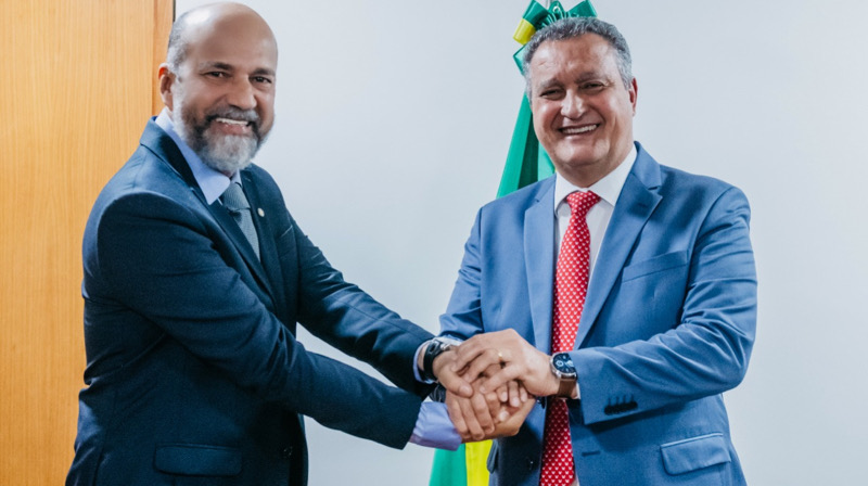 Robério discute execução de obras que transformarão Eunápolis em reunião com o ministro Rui Costa em Brasília